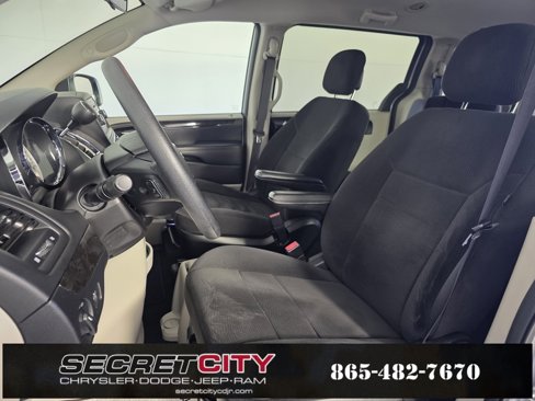Used 2013 Dodge Grand Caravan SE image 10