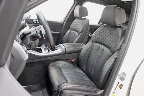 Used 2022 BMW X5 xDrive40i w/ M Sport Package image 28