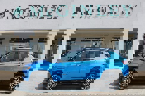 Used 2022 Jeep Compass Limited w/ Elite Group image 1