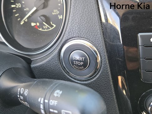 Used 2020 Nissan Rogue SV w/ Premium Package image 29