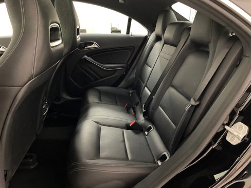Used 2018 Mercedes-Benz CLA 250 image 13