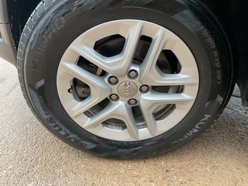 Used 2018 Jeep Compass Sport w/ Tech Group image 23