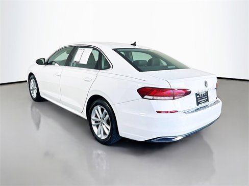 Used 2020 Volkswagen Passat 2.0T SE image 5