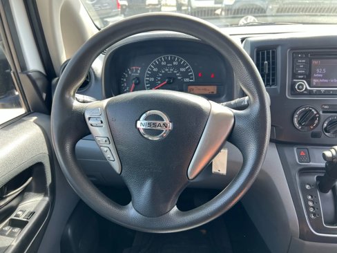Used 2019 Nissan NV200 S image 17