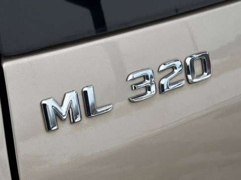 Used 2001 Mercedes-Benz ML 320 4MATIC image 13