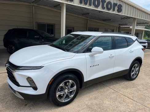 Used 2023 Chevrolet Blazer LT w/ Convenience Package image 4