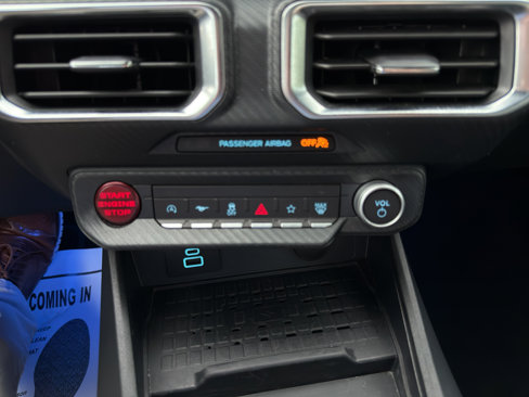Used 2024 Ford Mustang Premium image 33