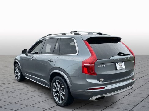 Used 2018 Volvo XC90 T6 Momentum w/ Convenience Package image 5