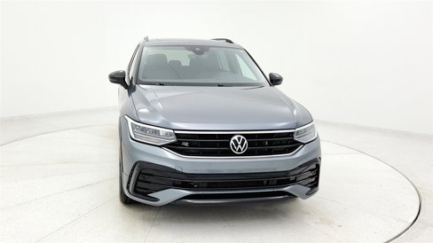 Used 2023 Volkswagen Tiguan SE R-Line image 7
