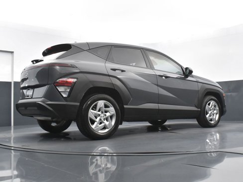 Certified 2025 Hyundai Kona SE image 23