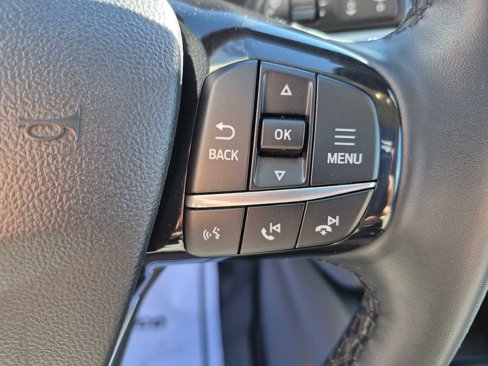 Used 2021 Ford Escape SE w/ SE Sport Appearance Package image 18