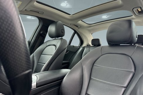 Used 2017 Mercedes-Benz C 300 4MATIC Sedan image 16