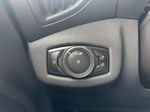 Used 2015 Ford Transit Connect XLT image 25
