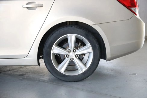 Used 2012 Chevrolet Cruze LT image 25