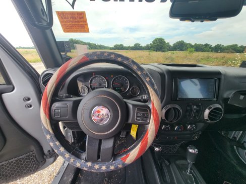 Used 2013 Jeep Wrangler Unlimited Sport image 14