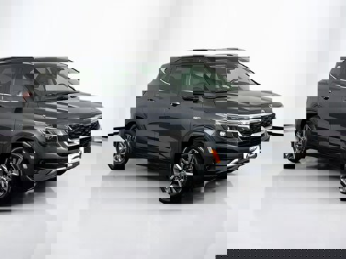 Used 2021 Kia Seltos S image 2