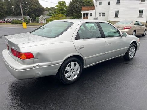 Used 2001 Toyota Camry CE image 3