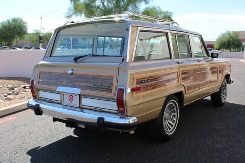 Used 1990 Jeep Grand Wagoneer image 5