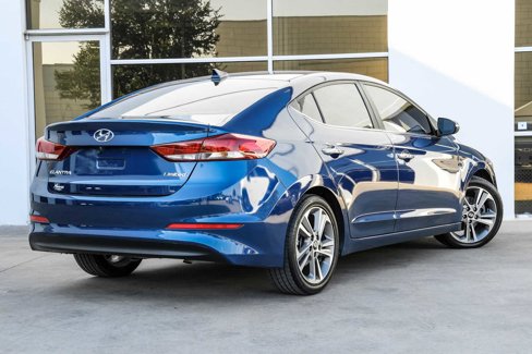 Used 2017 Hyundai Elantra Limited image 8