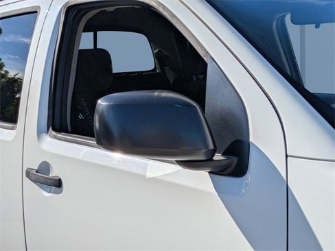 Used 2014 Nissan Frontier Desert Runner image 10