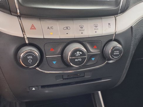 Used 2019 Dodge Journey GT image 22
