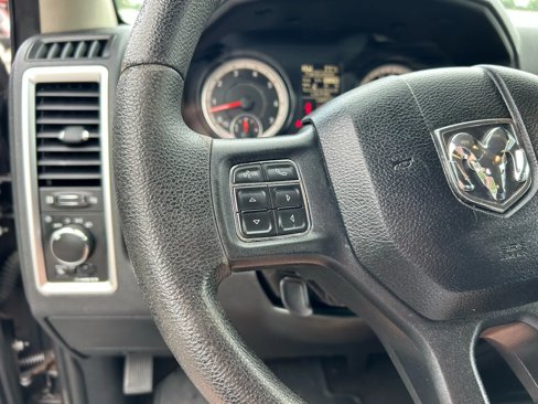 Used 2016 RAM 1500 Classic SLT image 14