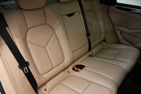 Certified 2023 Porsche Macan image 55