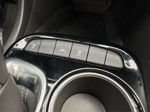Used 2020 Buick Encore GX Essence w/ Experience Buick Package image 24