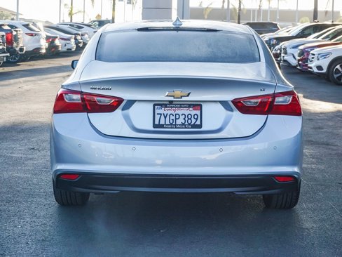 Used 2017 Chevrolet Malibu LT w/ Driver Confidence Package image 8