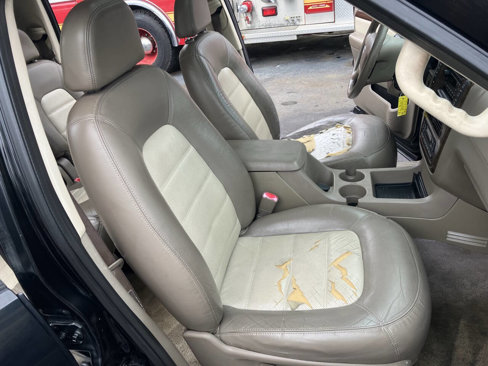 Used 2002 Ford Explorer Eddie Bauer image 22