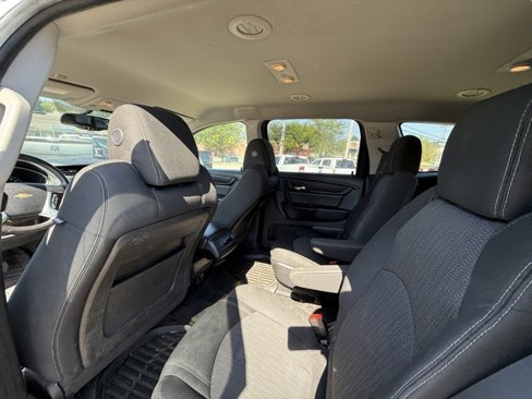 Used 2016 Chevrolet Traverse LT image 25