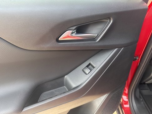 New 2026 Chevrolet Equinox LT w/ Convenience Package II image 24