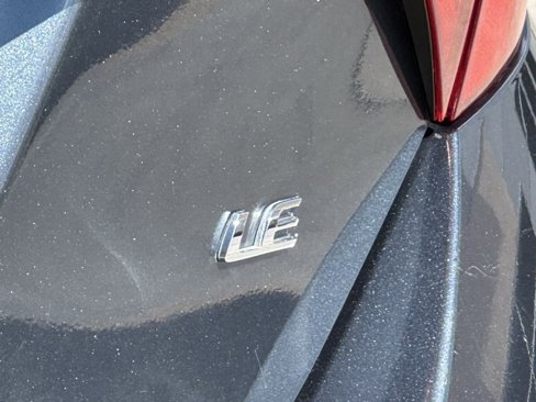 Used 2019 Toyota Corolla LE image 14