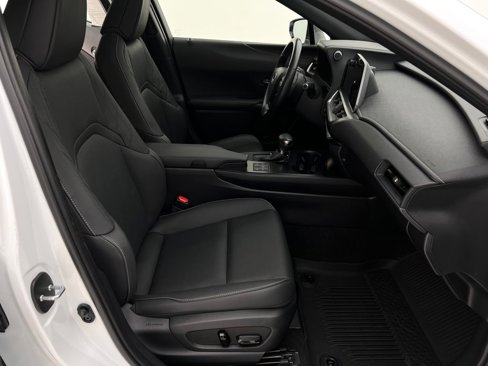 Used 2023 Lexus UX 250h F Sport image 13