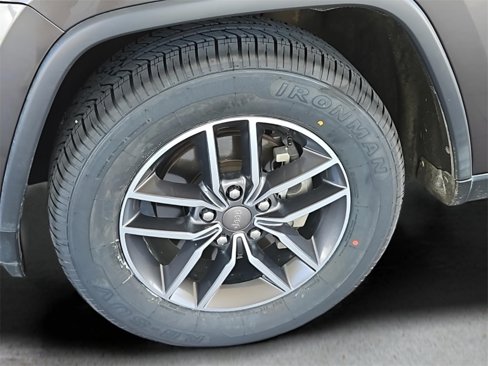 Used 2019 Jeep Grand Cherokee Limited image 49