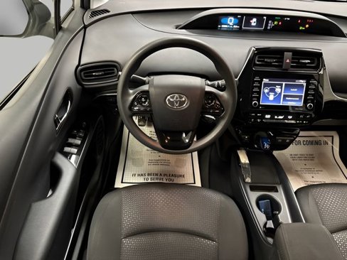 Used 2021 Toyota Prius L Eco image 13