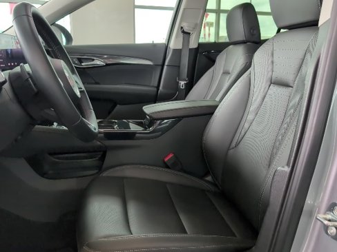 Used 2024 Buick Envision Preferred image 12