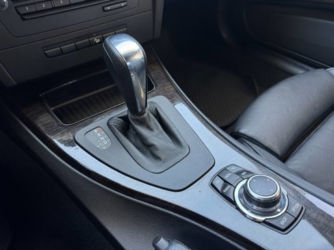 Used 2012 BMW 335i xDrive Coupe image 17