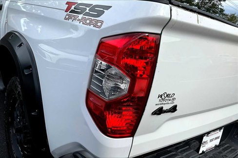 Used 2016 Toyota Tundra SR5 w/ SR5 Upgrade Package image 26
