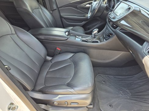 Used 2019 Buick Envision Essence image 13