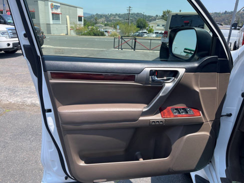 Used 2012 Lexus GX 460 Premium image 15