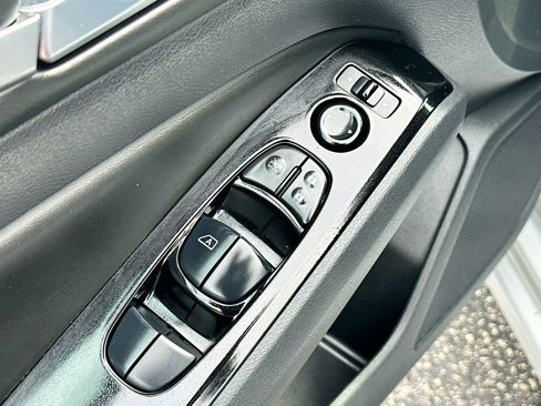 Used 2023 Nissan Altima 2.5 SV image 18
