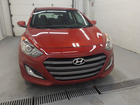 Used 2016 Hyundai Elantra GT w/ Option Group 02 image 14