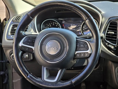 Used 2021 Jeep Compass Limited w/ Sun and Sound Group image 20
