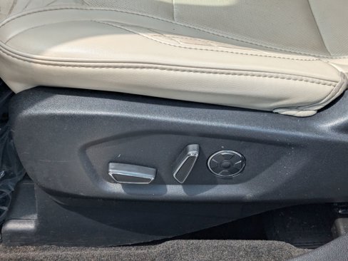 Used 2018 Ford Explorer Platinum image 15