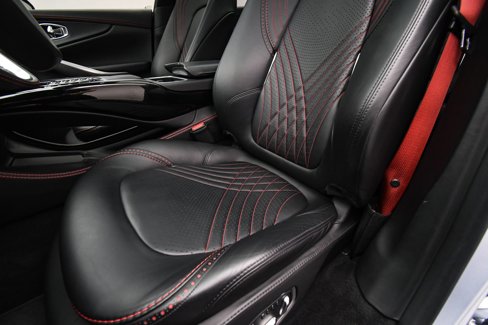 Used 2021 Aston Martin DBX image 53