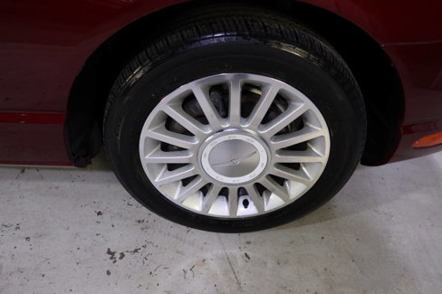 Used 2004 Ford Thunderbird Deluxe image 31
