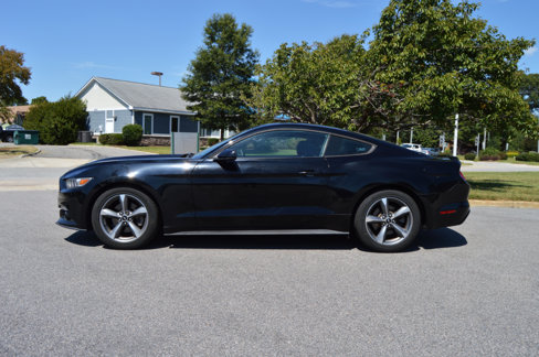 Used 2016 Ford Mustang Coupe w/ Equipment Group 051A image 5