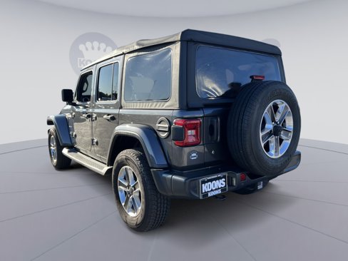 Used 2020 Jeep Wrangler Unlimited Sahara image 4