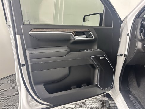 Used 2025 GMC Sierra 1500 Elevation w/ Preferred Package image 17